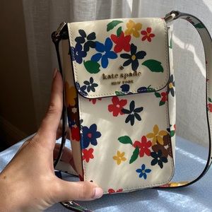 Kate Spade Vertical Crossbody / Cell Phone Wallet